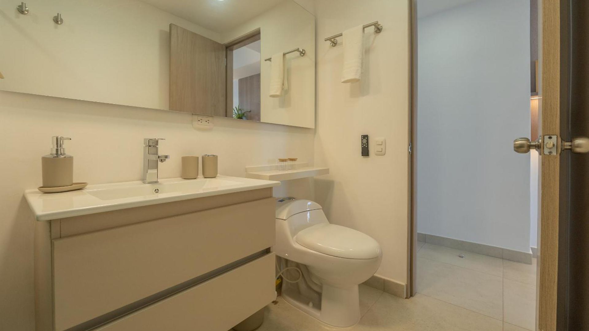 Apartamento Charming Seafront Loft