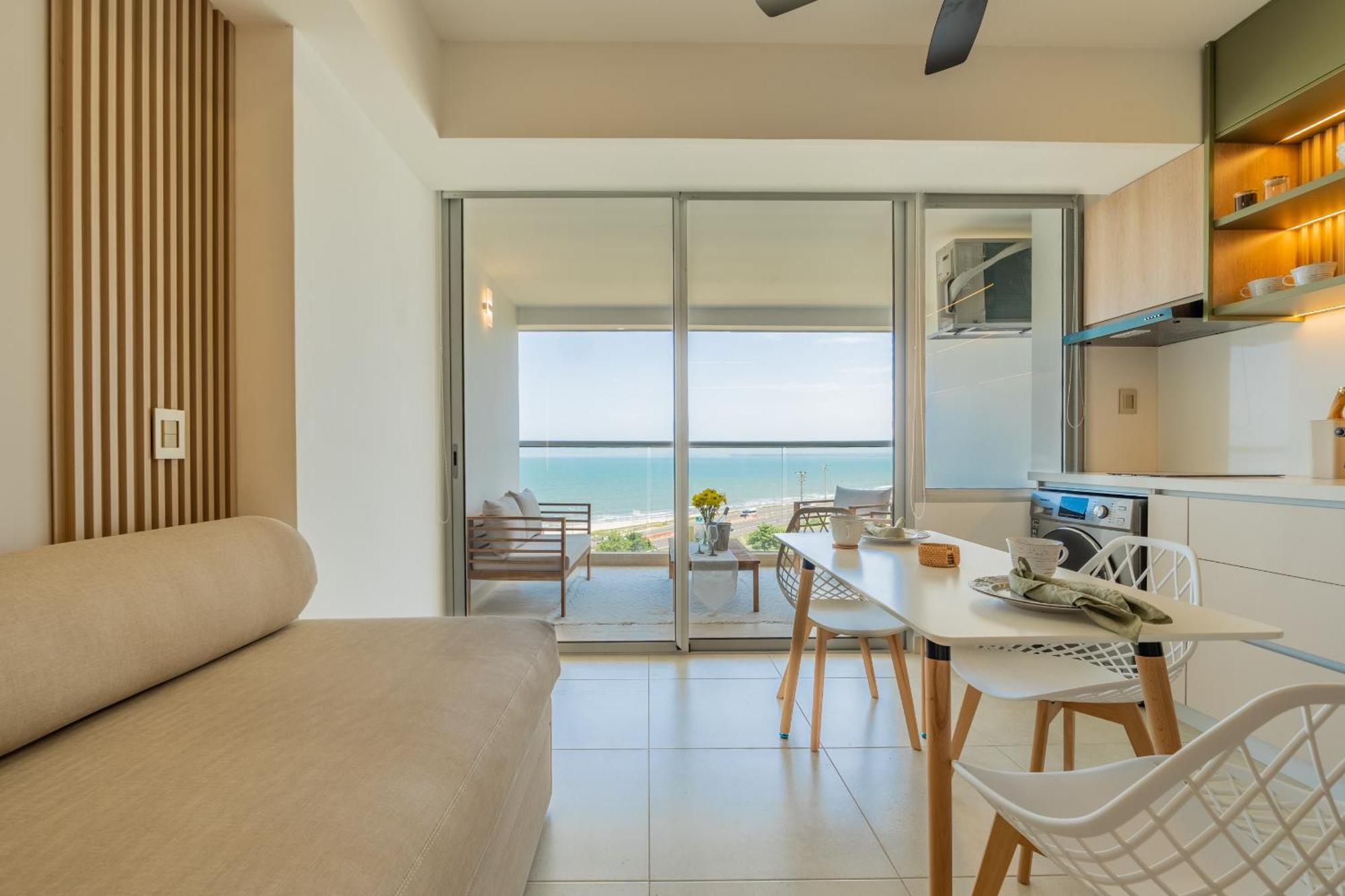 Charming Seafront Loft Cartagena