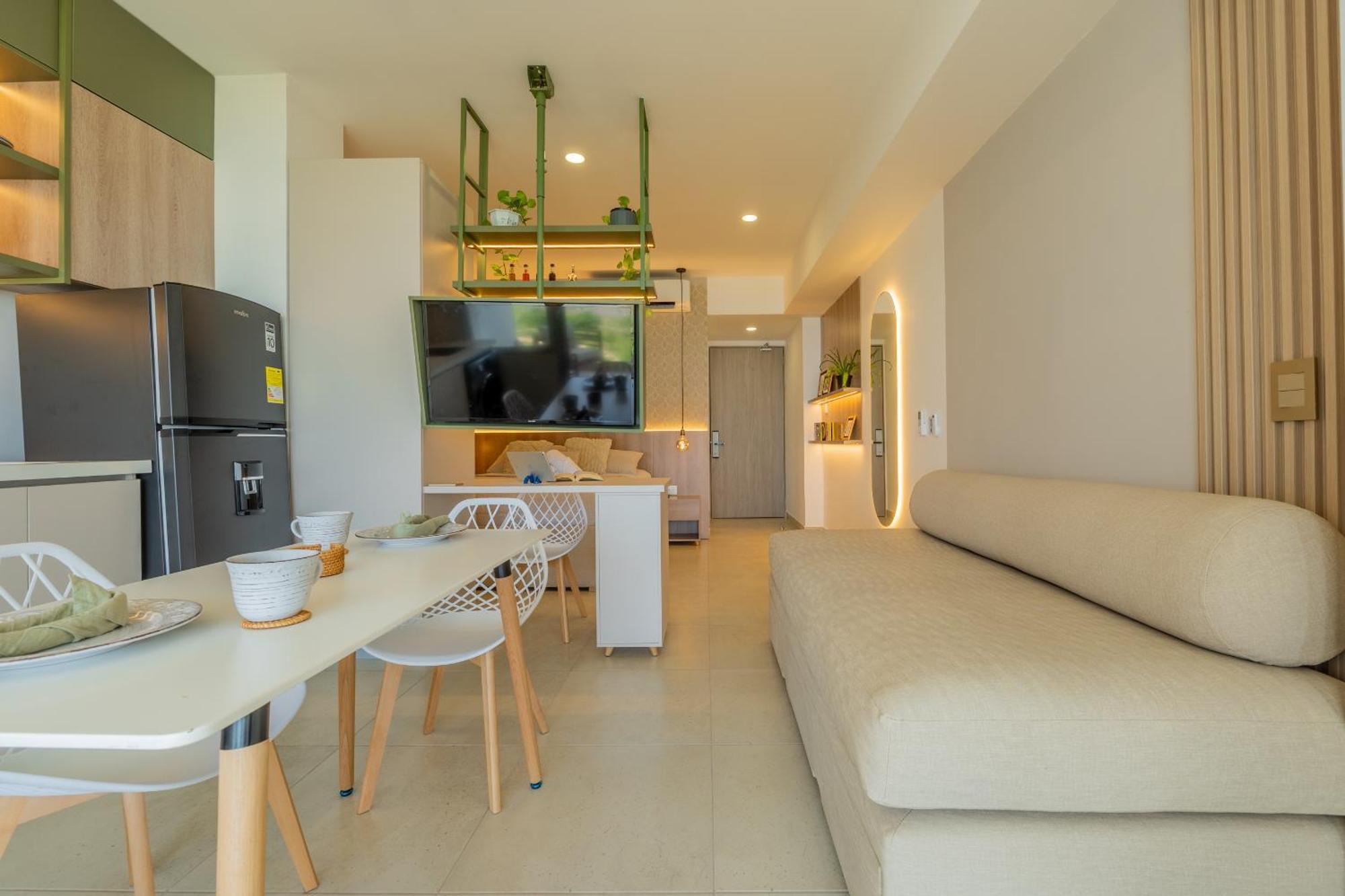 Charming Seafront Loft *