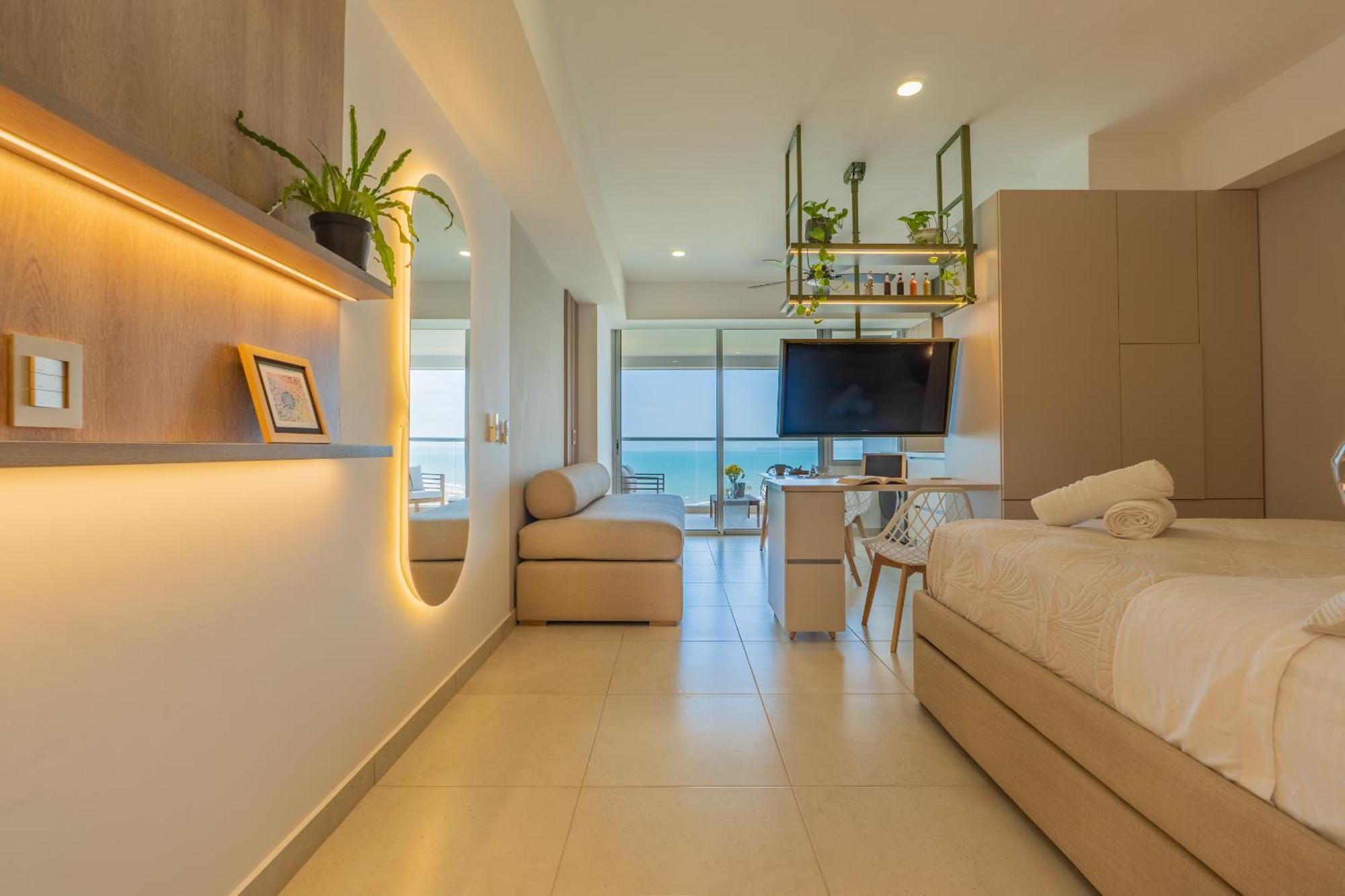 Charming Seafront Loft * Cartagena