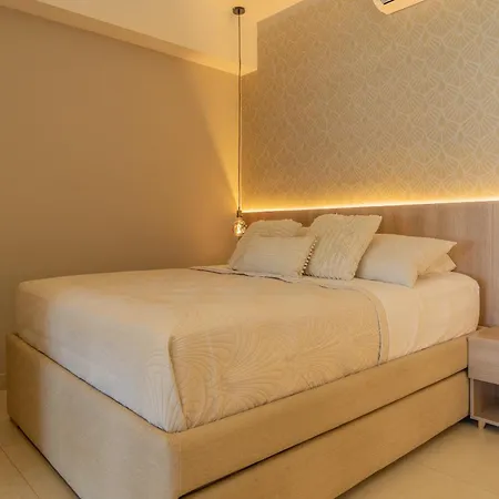 Charming Seafront Loft Apartamento